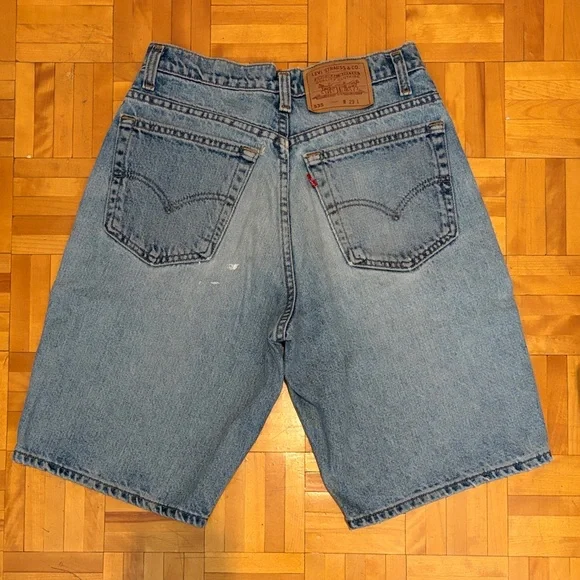 Levi's Jorts - Picture 2 of 2